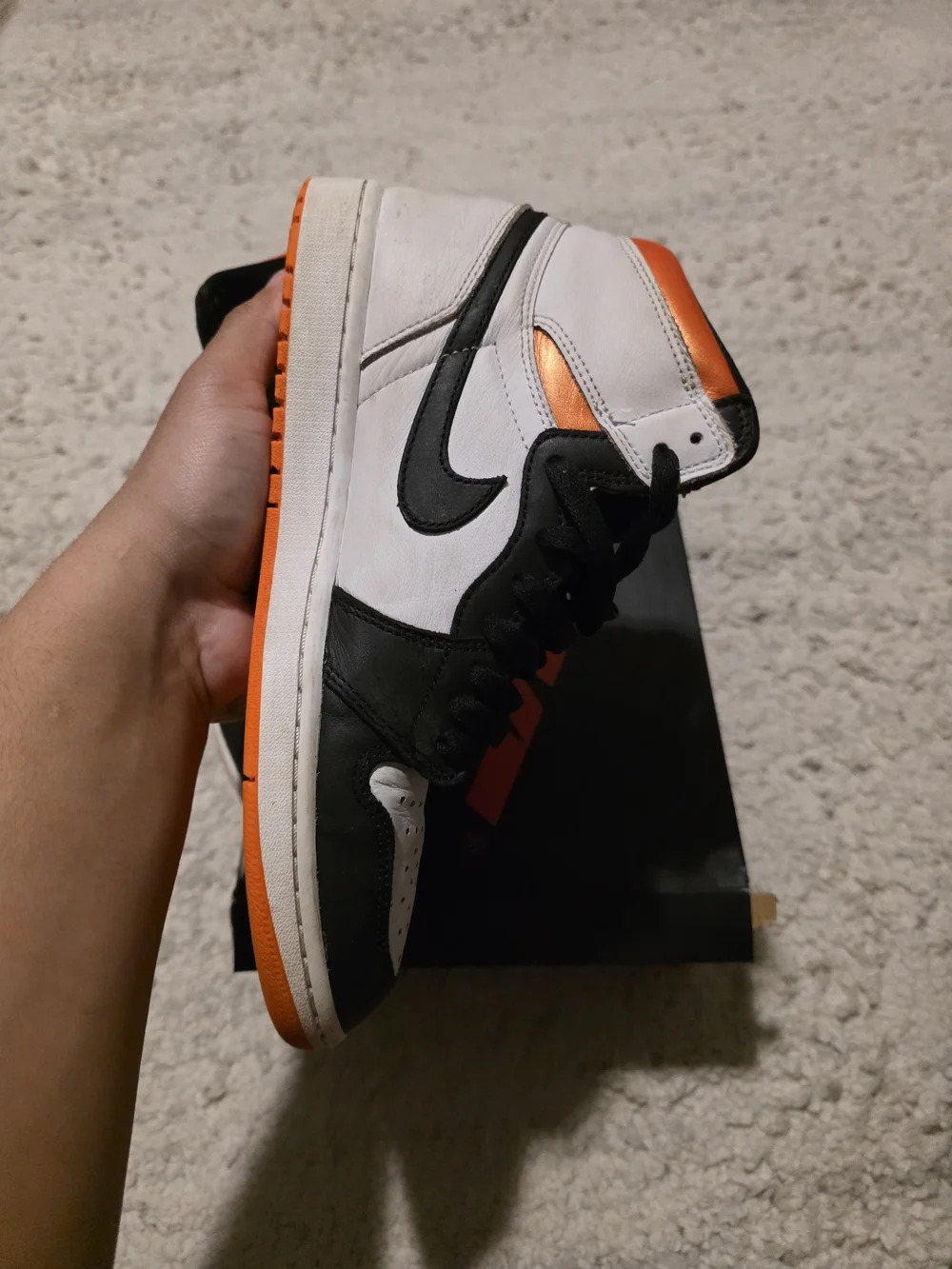 Jordan Mid - Black, White & Orange